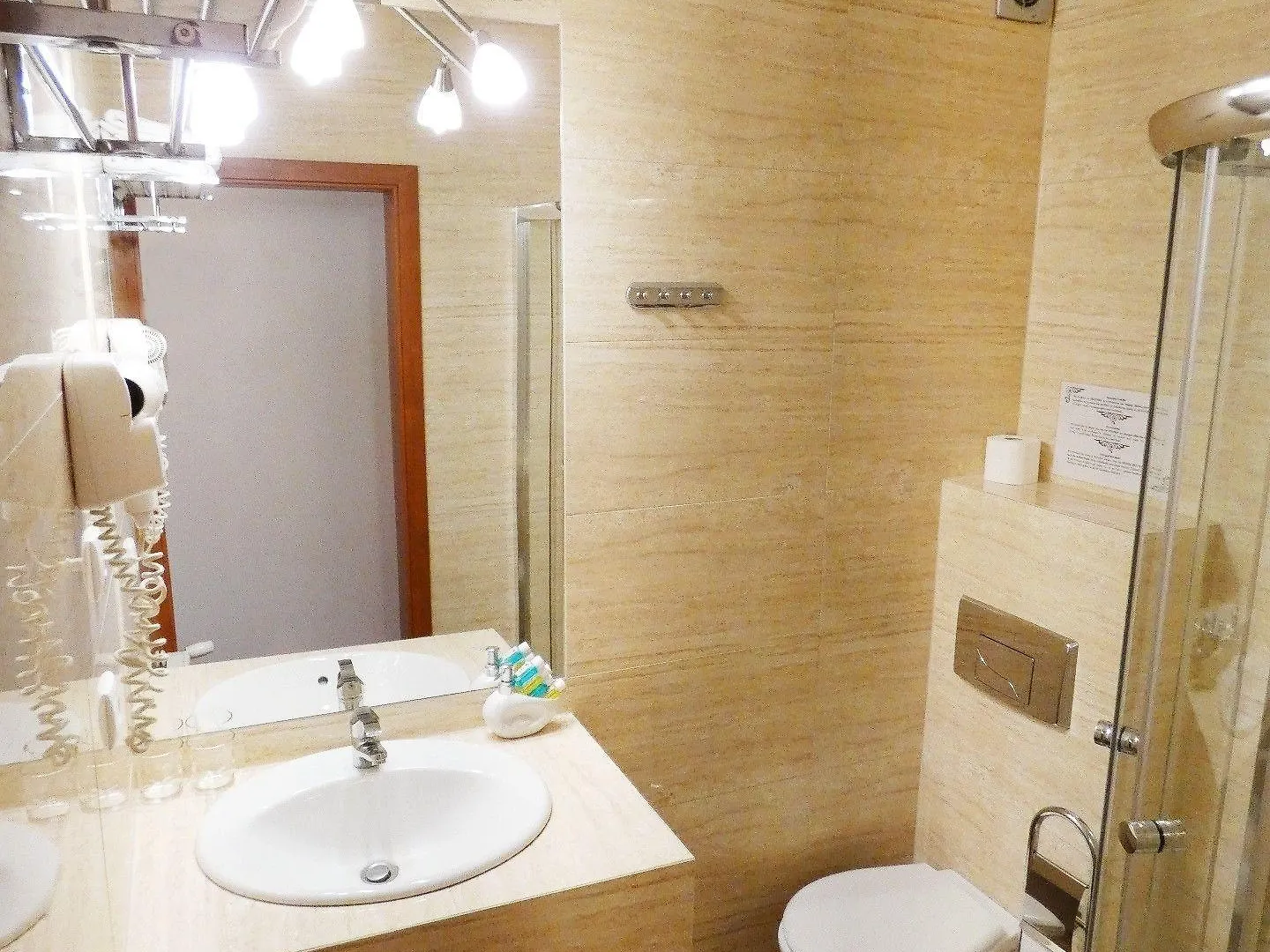 Aparthotel Adler Cracovia 3*,  Polonia