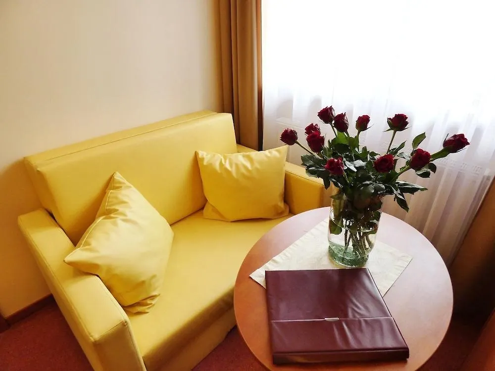 Aparthotel Adler Cracovia 3*,