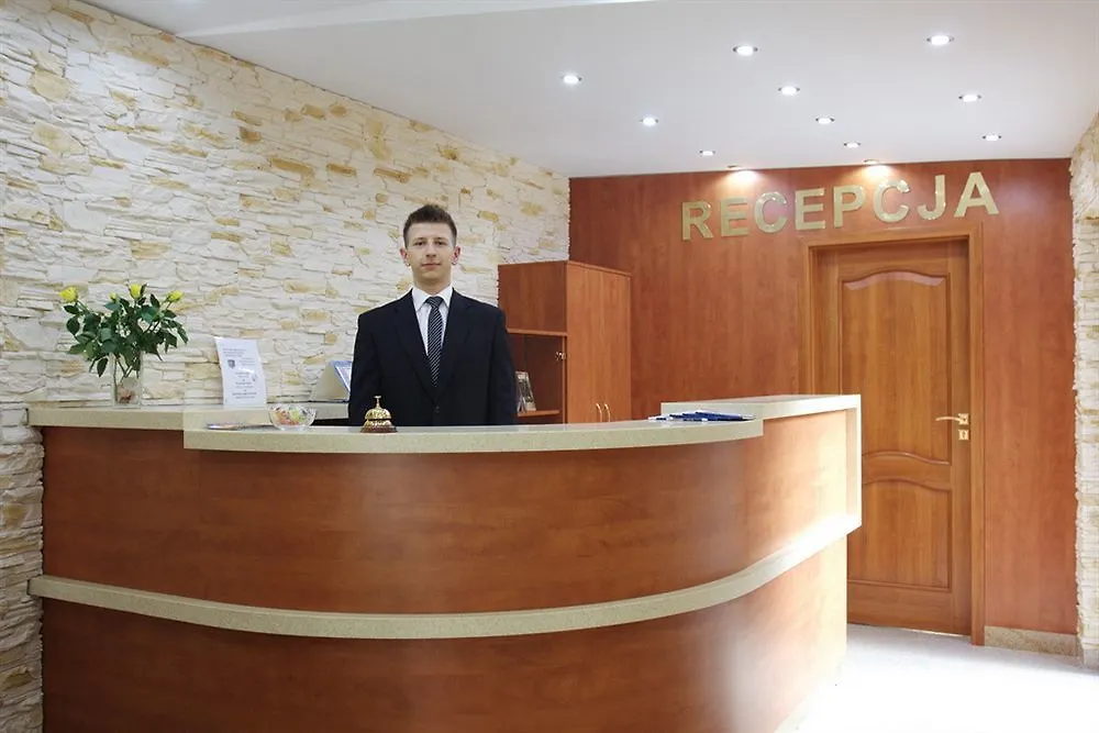 Aparthotel Adler Cracovia 3*,