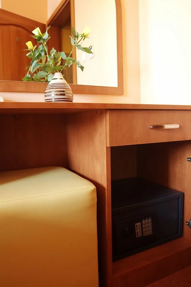 קרקוב Aparthotel Adler